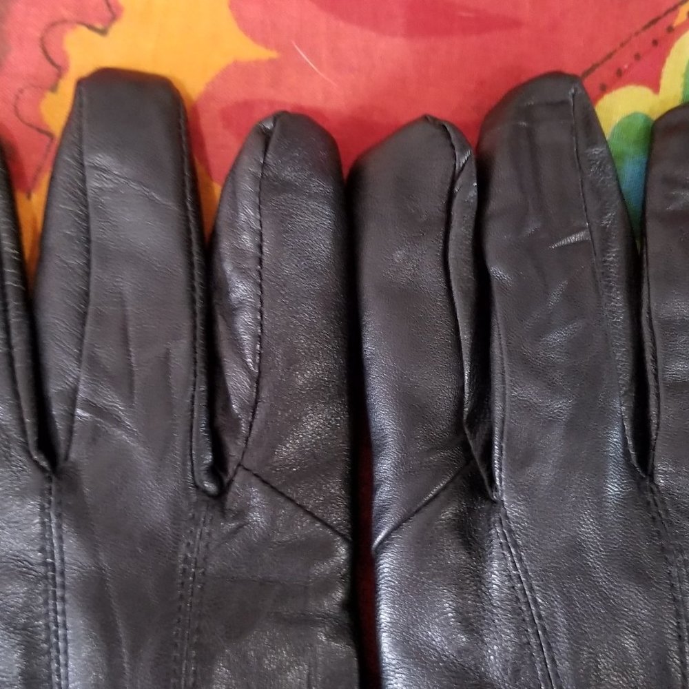 🌲SALE!!🌲 Thinsulate Leather Gloves - Picture 5 of 10